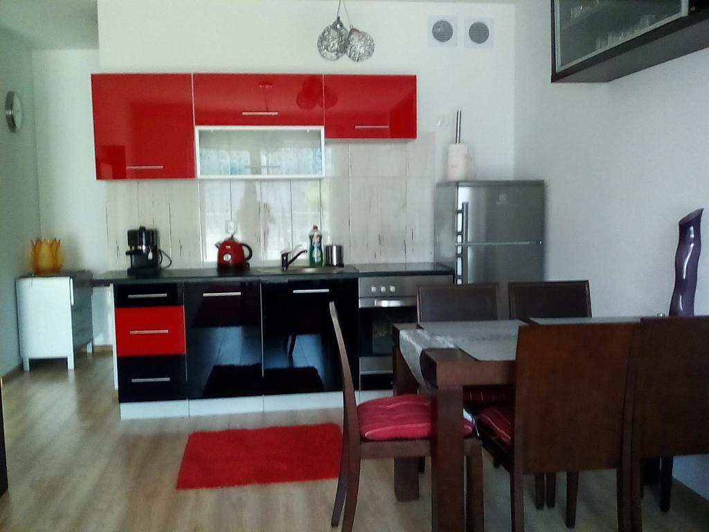 Karmazynowy Apartament Nad Morzem Daire Kolobrzeg Dış mekan fotoğraf